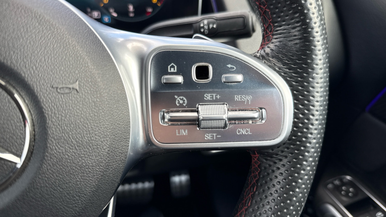 Mercedes-Benz GLB 200 AMG Line Premium 5dr 7G-Tronic Petrol Estate